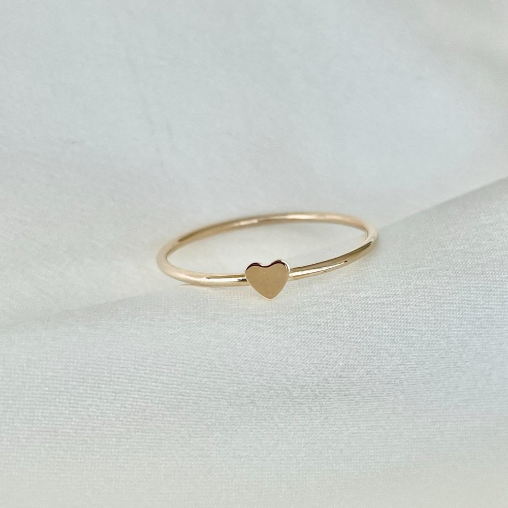 NWT Amerie Heart Ring // 14k Solid Gold (Size 6)